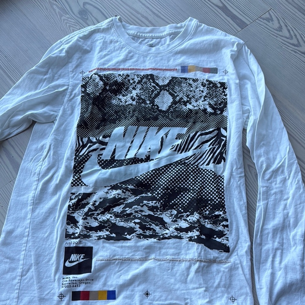 Nike White Graphic Long Sleeve Shirt